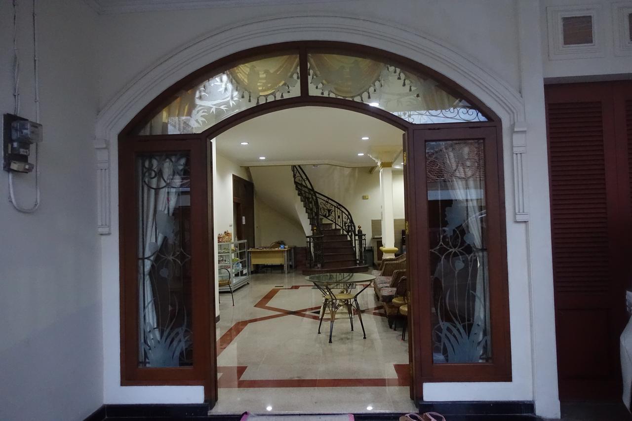 The Backpacker Semarang Hostel Luaran gambar